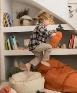 Lorena Canals Fauteuils Et Poufs Enfant Pouf Géant Cathy La Carotte X Oli & Carol (100 X 55 Cm) -Commodes enfant Soldes 2022 pouf geant cathy la carotte x oli carol 100 x 55 cm 5