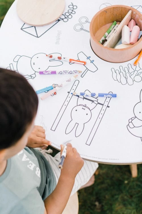 Drawin’table Tables Et Chaises Enfant Table à Dessiner Multifonction 70x70x48 Cm Avec 2 Tabourets 5 Drawin’table Tables Et Chaises Enfant Table à Dessiner Multifonction 70x70x48 Cm Avec 2 Tabourets – Image 3