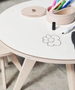 Drawin’table Tables Et Chaises Enfant Table à Dessiner Multifonction 70x70x48 Cm Avec 2 Tabourets -Commodes enfant Soldes 2022 table a dessiner multifonction 70x70x48 cm avec 2 tabourets 4