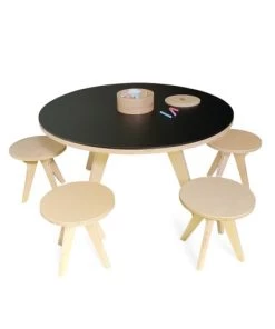 Drawin’table Tables Et Chaises Enfant Table à Dessiner Multifonction XXL En Bois D90 Cm Avec 4 Tabourets -Commodes enfant Soldes 2022 table a dessiner multifonction xxl en bois d90 cm avec 4 tabourets 1